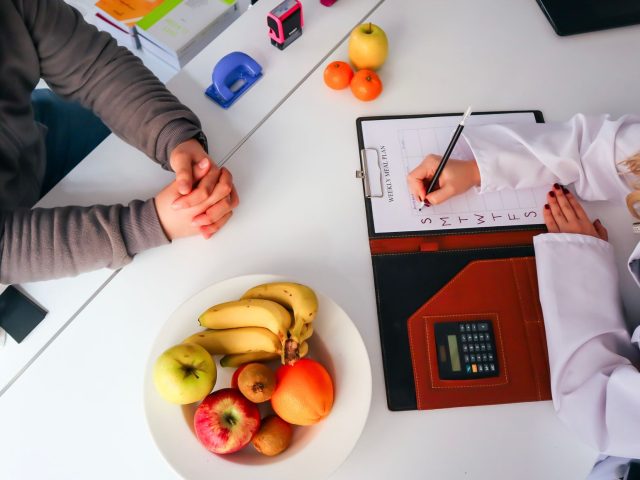 Quels médicaments l’OMS a-t-elle ajoutés pour l’obésité en 2023 ?